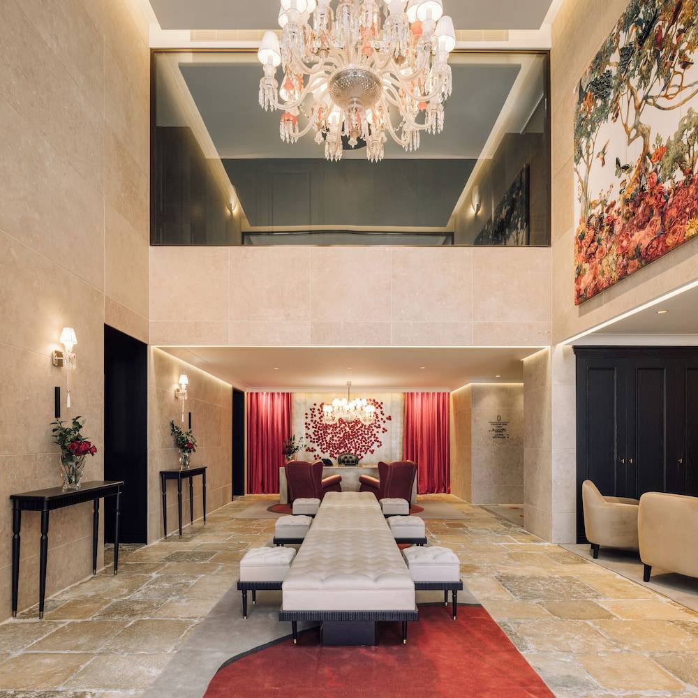 MYTHIC SANA Downtown Suites 2
