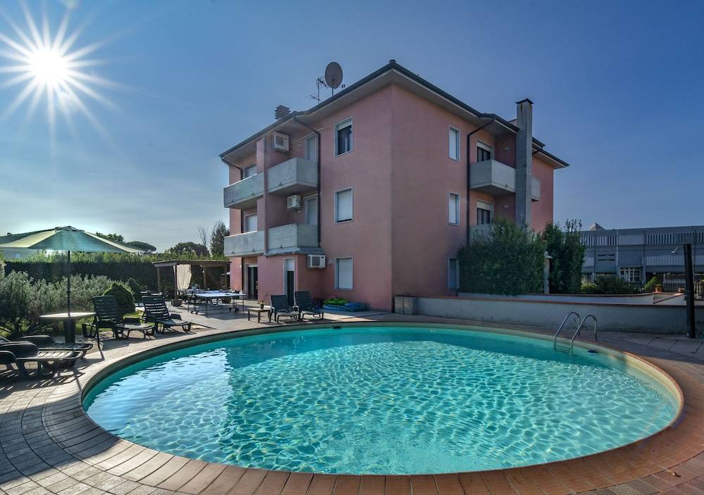 Giada Palace - Pool & Apartments 1