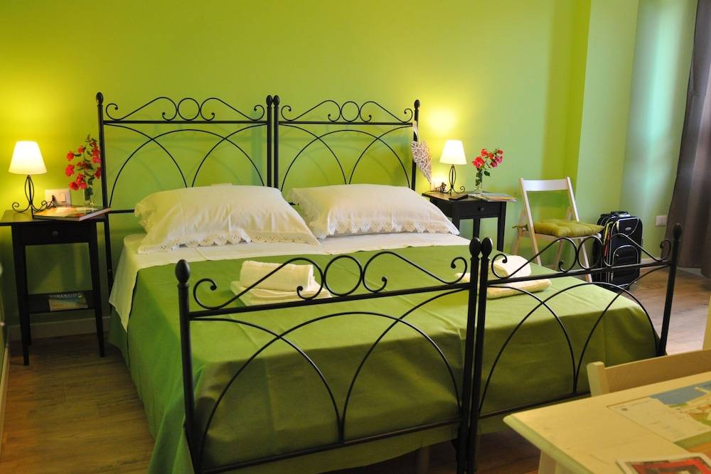 Marcella House - Suites near the beach 2