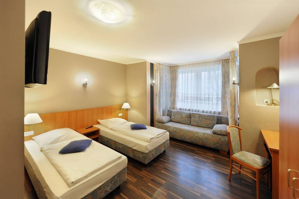 Villa Diana WestEnd 2