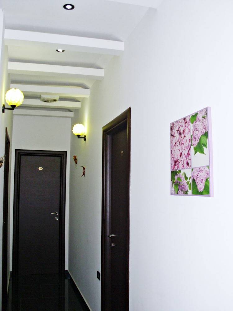 Post Inn Hotel-New Bazaar 2