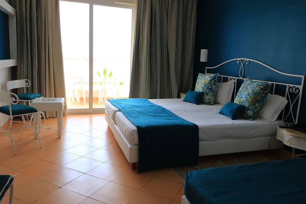 Riad Meninx 2