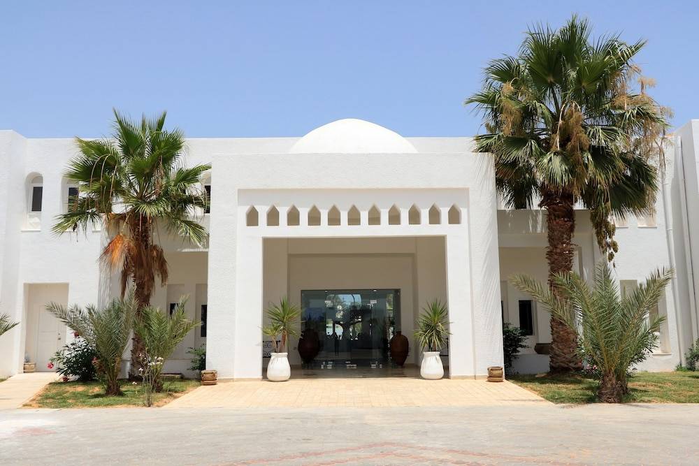 Riad Meninx 1