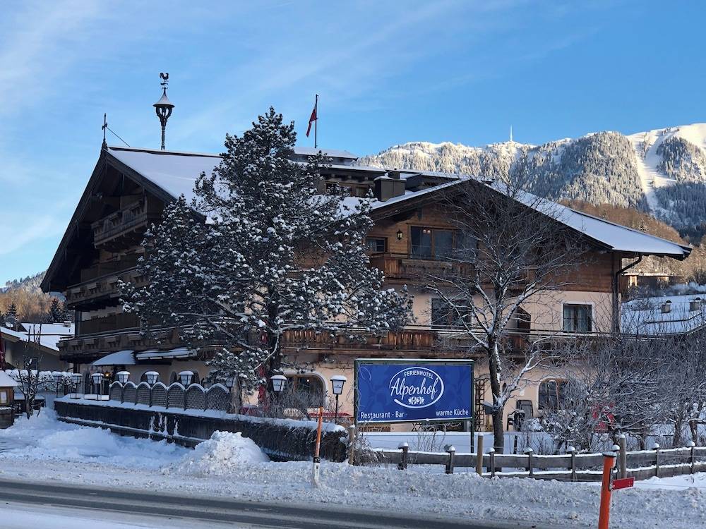 Ferienhotel Alpenhof 1
