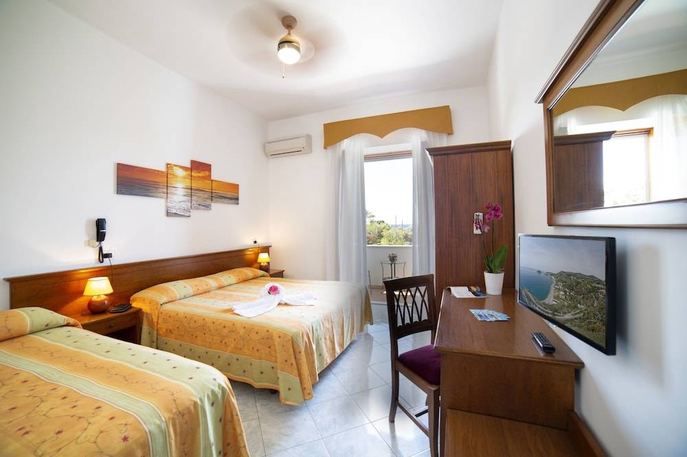 Hotel La Mandorla 2