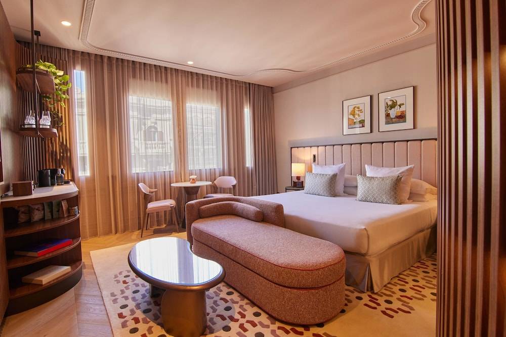 Grand Hotel Central, Small Luxury Hotels 1