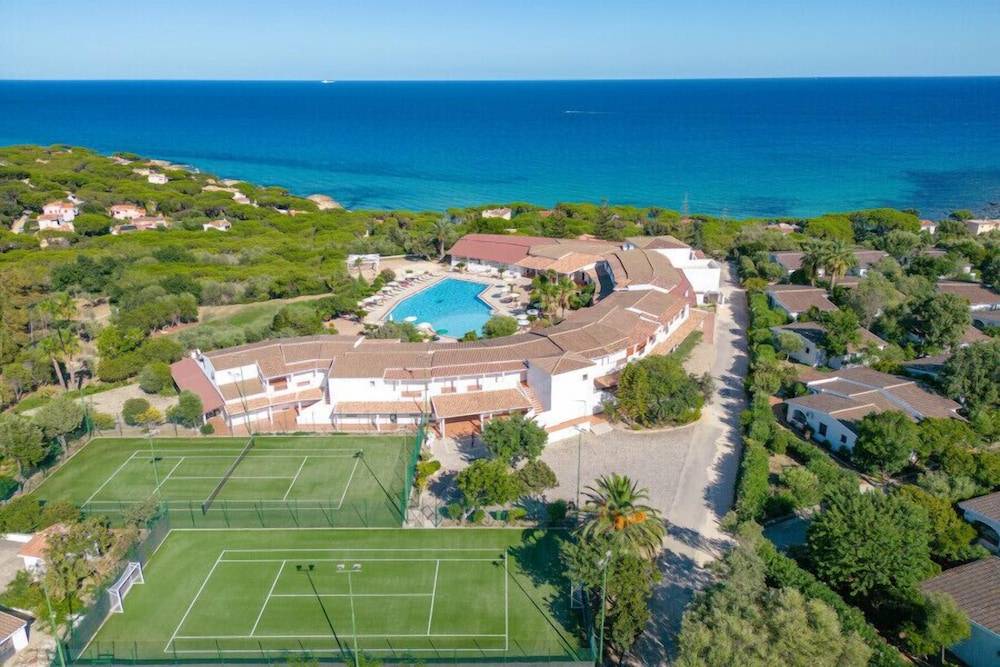 Nicolaus Club Quattro Lune Resort 1