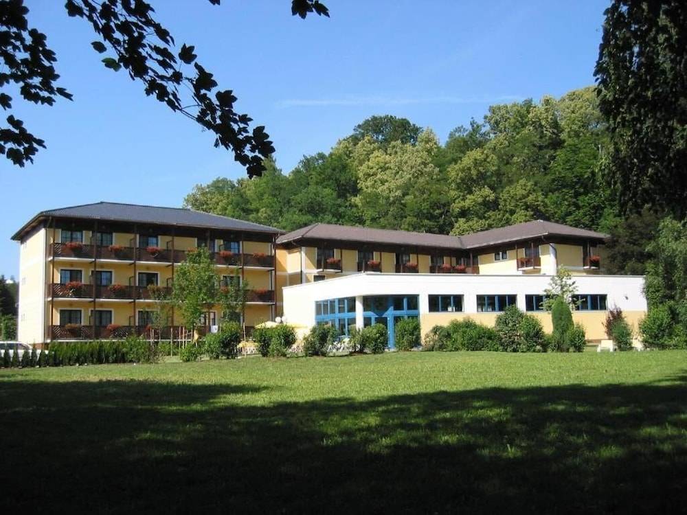 PARKHOTEL zur KLAUSE 1
