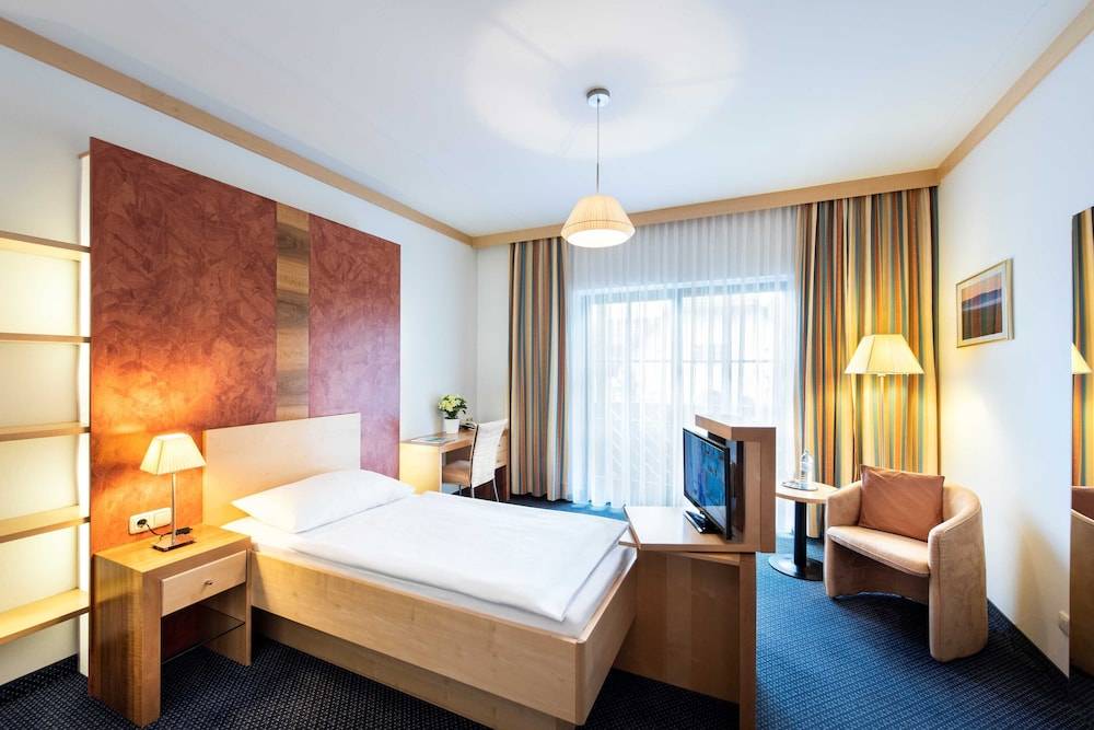 PARKHOTEL zur KLAUSE 2