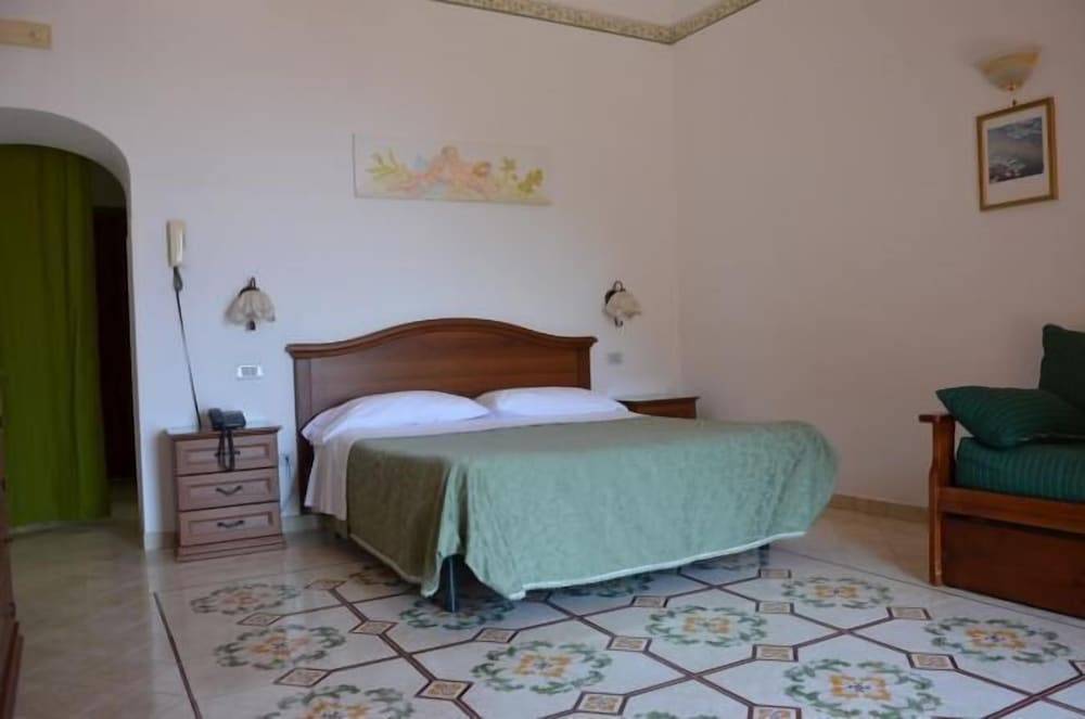 Villa Celentano 2