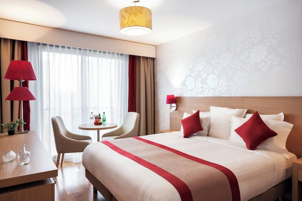 Residhome Paris-Evry 1