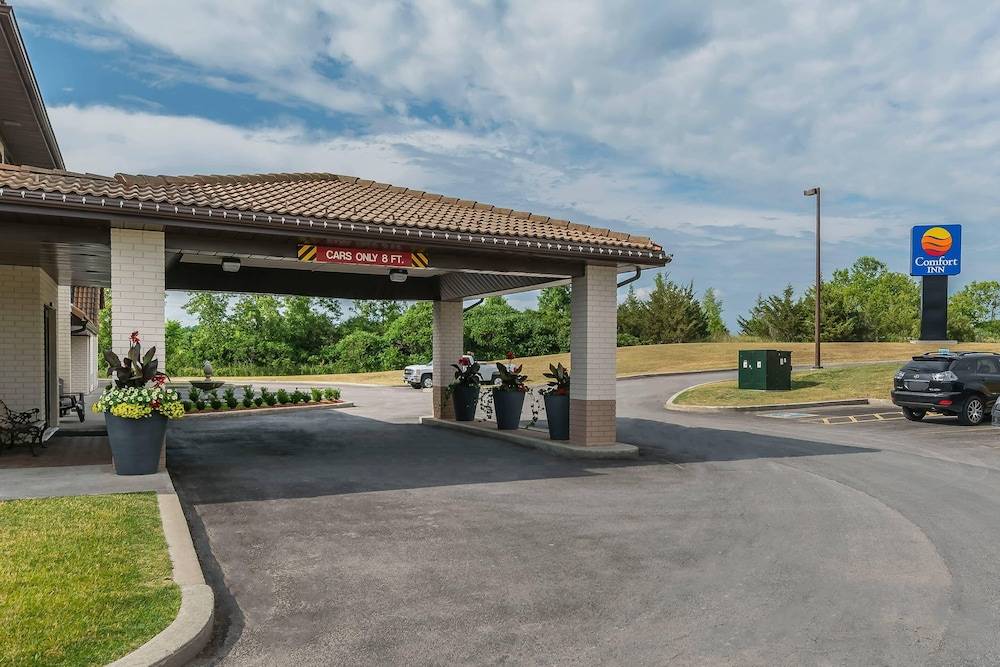 Comfort Inn Trenton 1