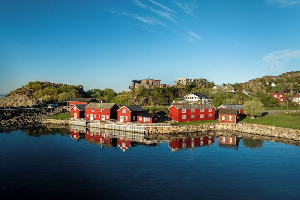 Astra Village - Waterfront Rorbu Cabins in Lofoten 1
