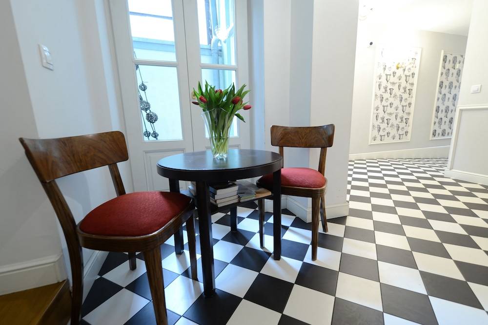 Crystal Suites Chez Helena 2