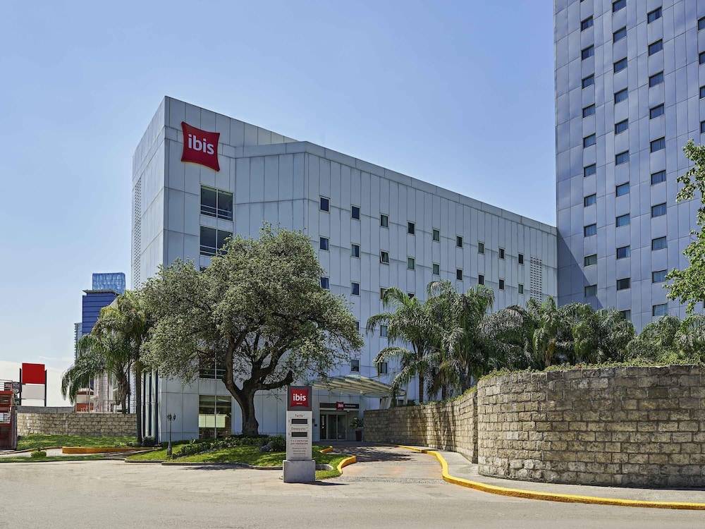 Ibis Monterrey Valle 1