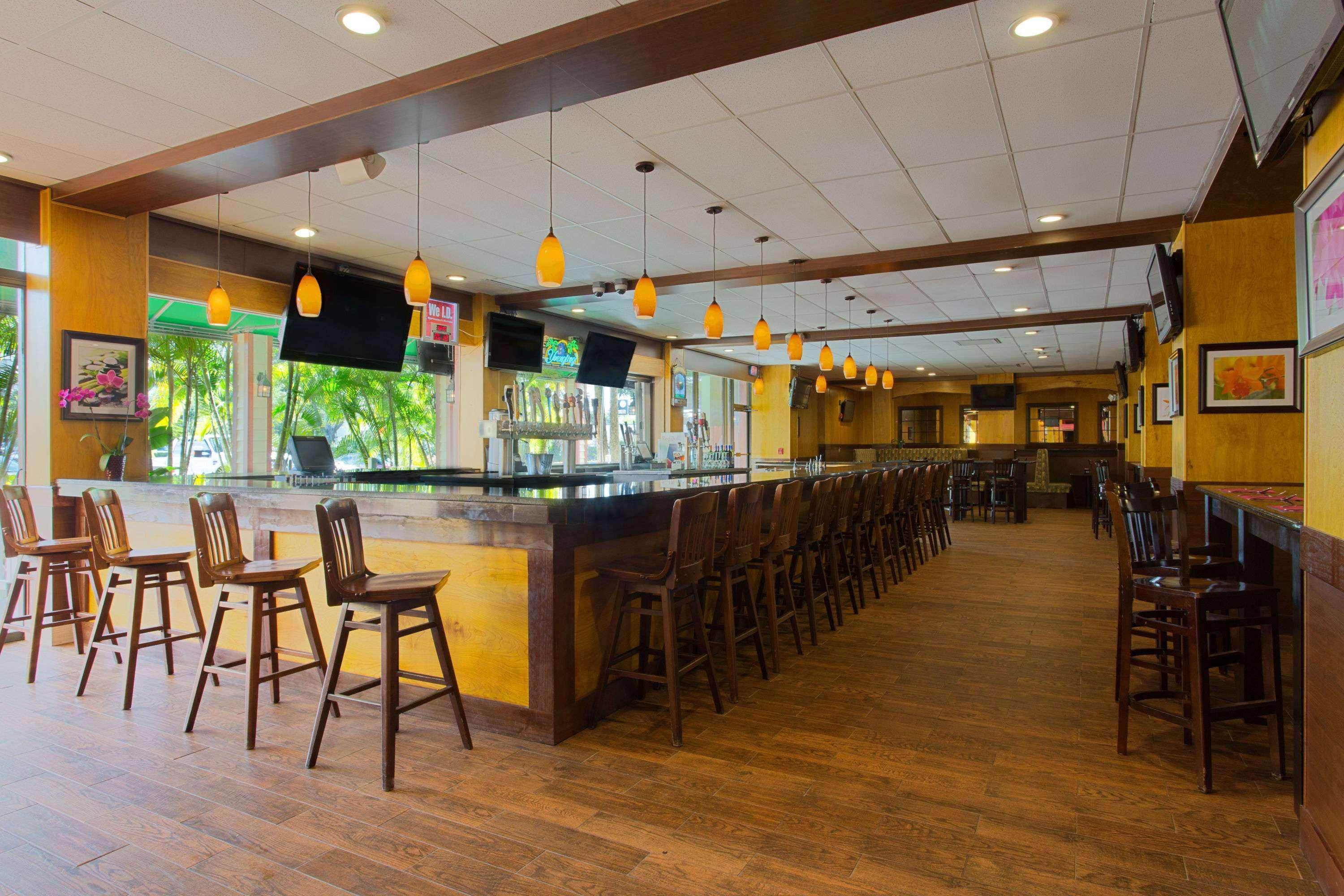 Ramada by Wyndham Tampa Airport Westshore 1