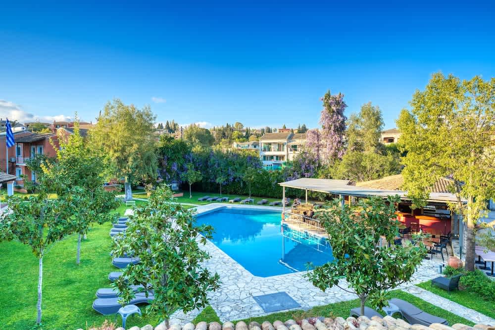 Folies Corfu Town Hotel Apartments 1