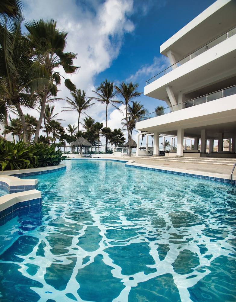 Barracuda Inn Resort 1