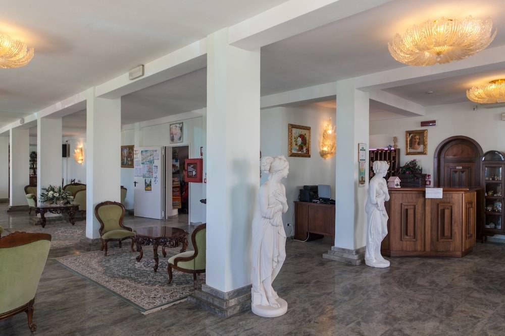 Dea Hotel 2