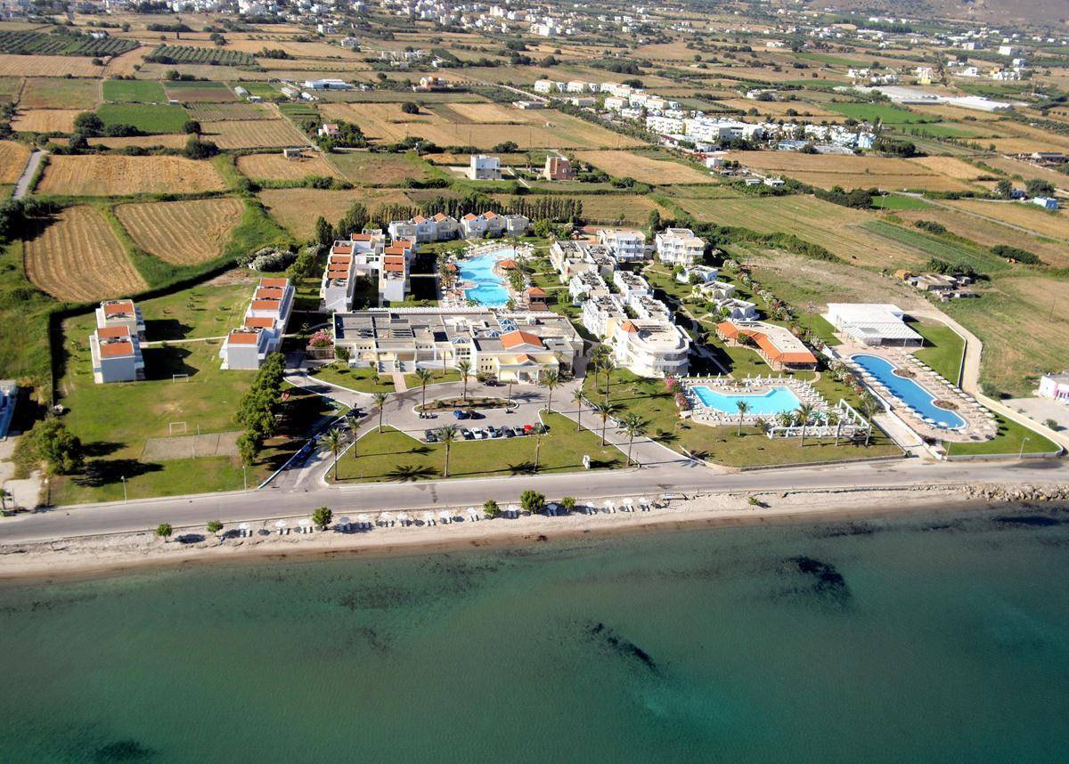 Zorbas Beach Hotel 1