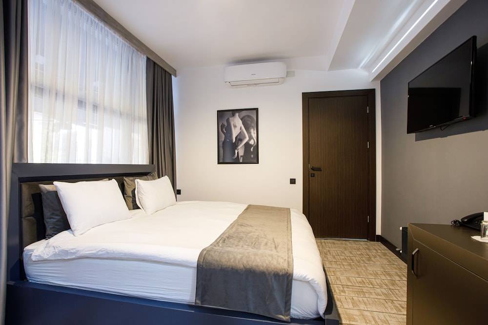 The Phoenix Boutique Hotel 1