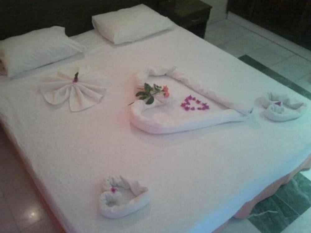 Club Mel Holiday Resort 1