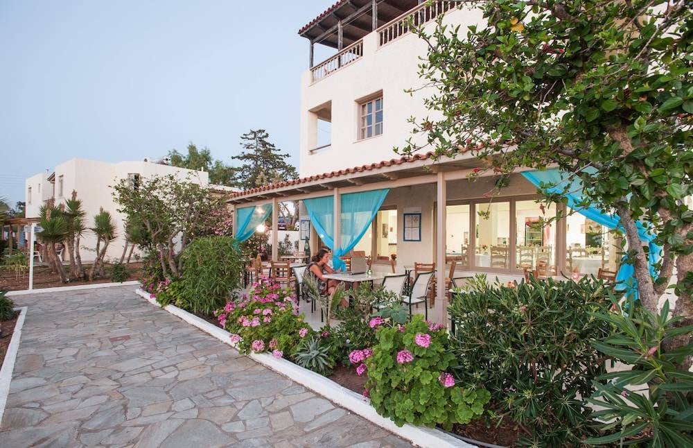 Panorama-Seaview Studios & Apartments 2