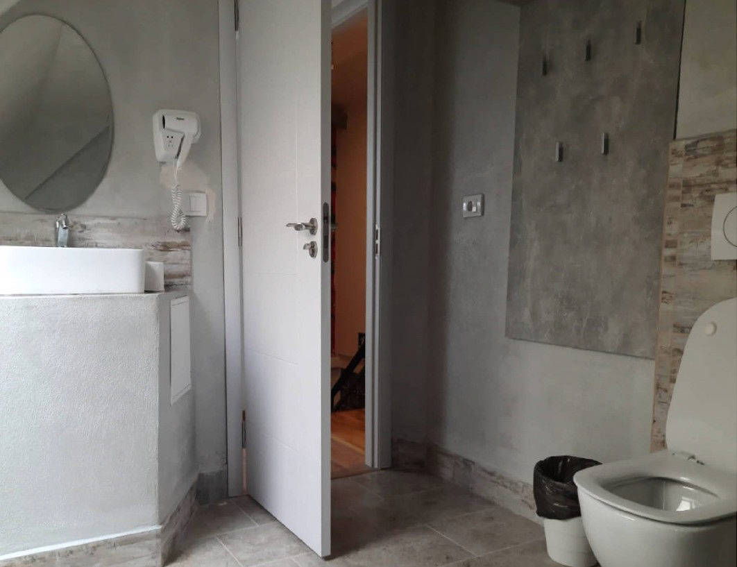 New Generation Hostel Como Lake 2