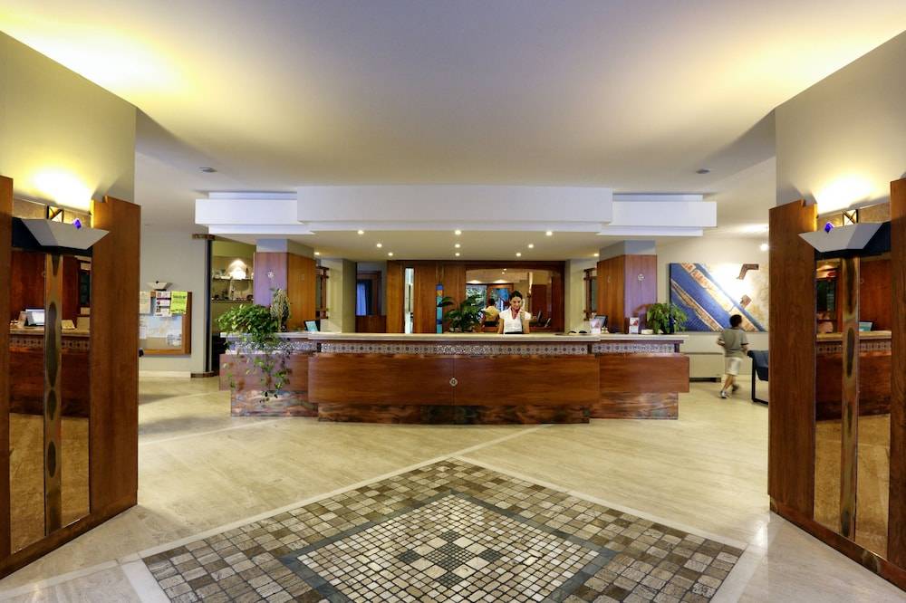 Grand Hotel President 2