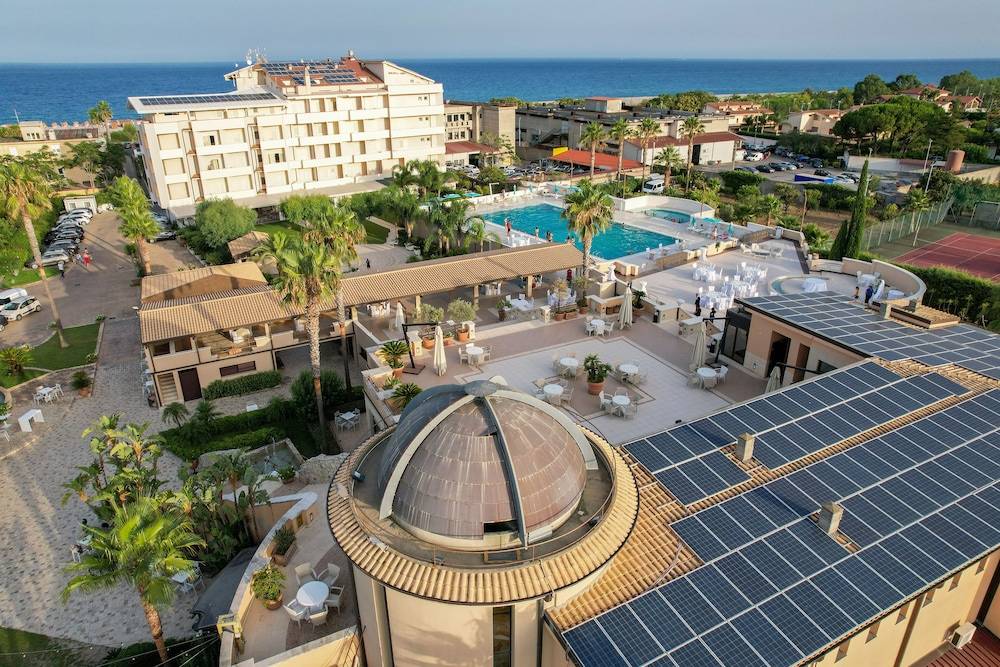 Grand Hotel President 1