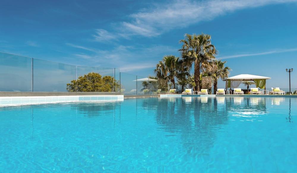 Erietta Aparthotel 1