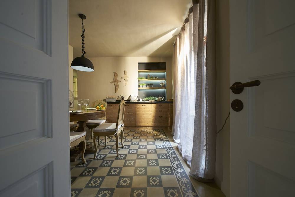 Ferrini Home - Piazza Trento 1