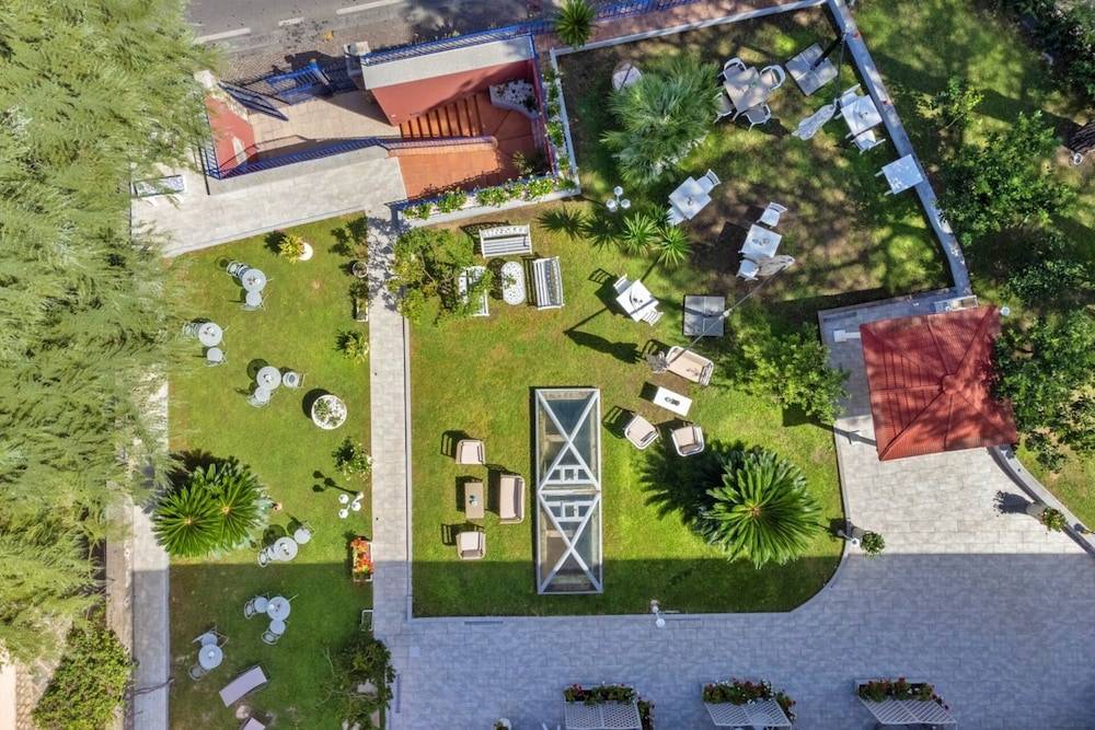 Giardino Archeologico 1