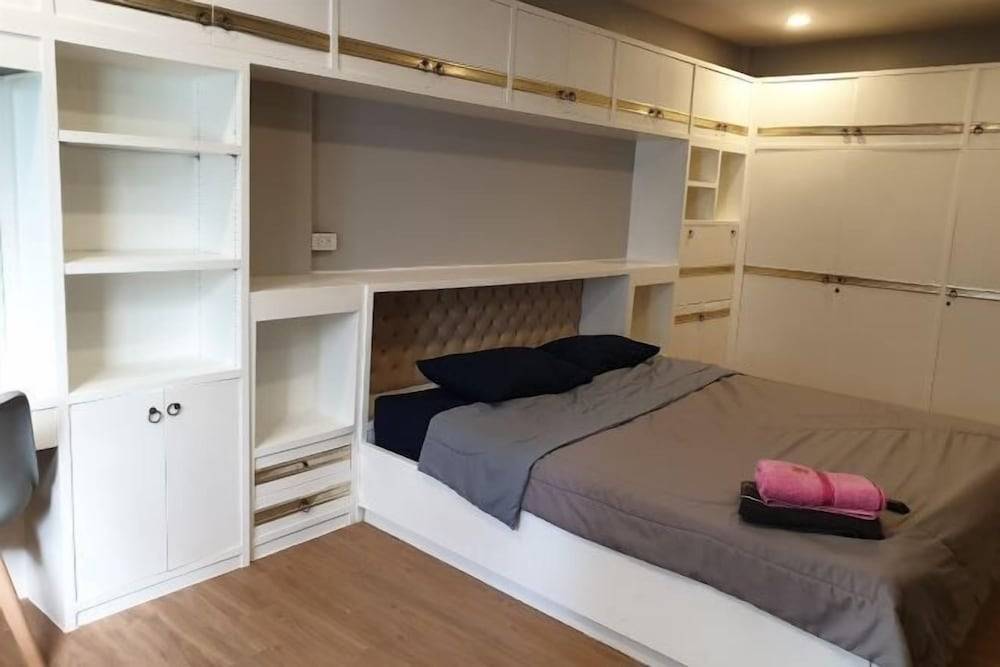 Asleep Hostel 2