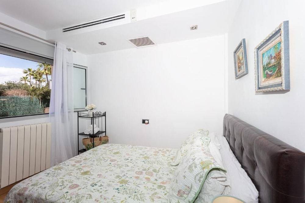 Red House Rooms 2