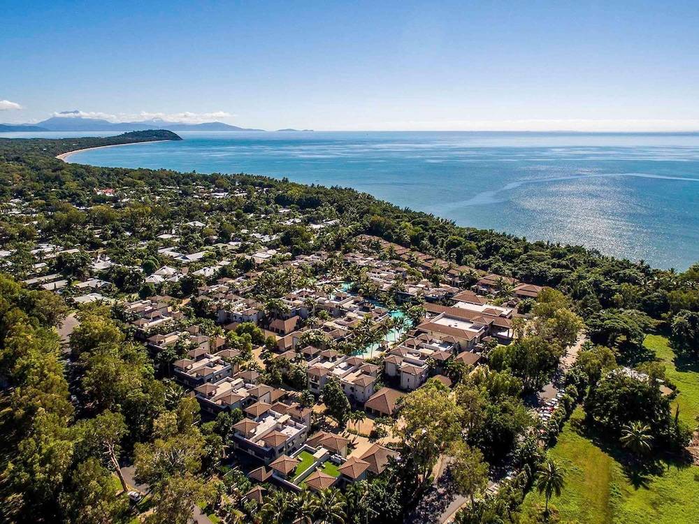 Pullman Port Douglas Sea Temple Resort and Spa 1