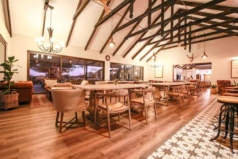 Otjiwa Safari Lodge 1