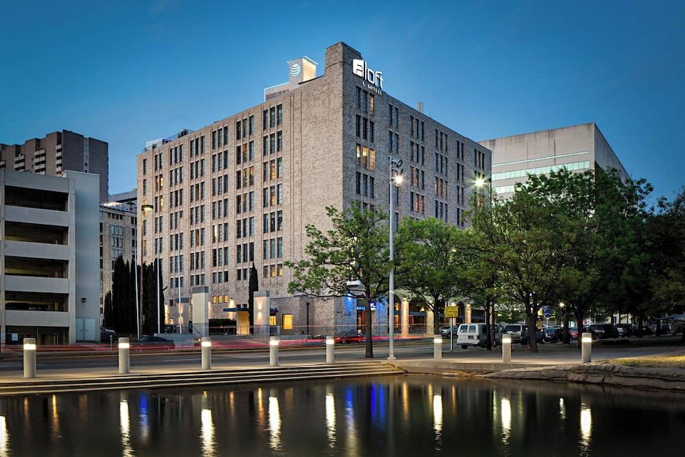 Aloft by Marriott Dallas Downtown 1