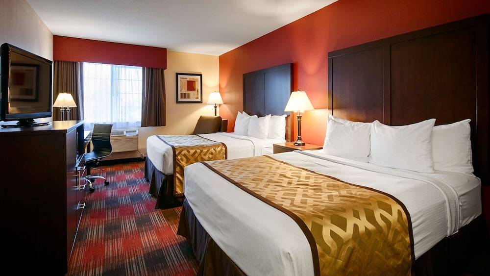 Best Western Dallas Inn & Suites 1