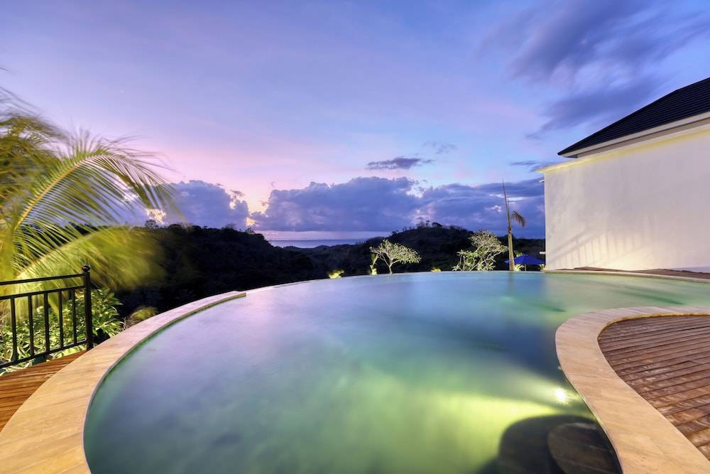 Kelingking Parama Resort 1