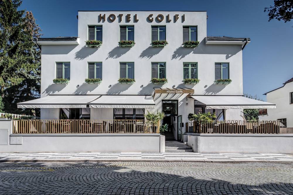 Hotel Golfi 1