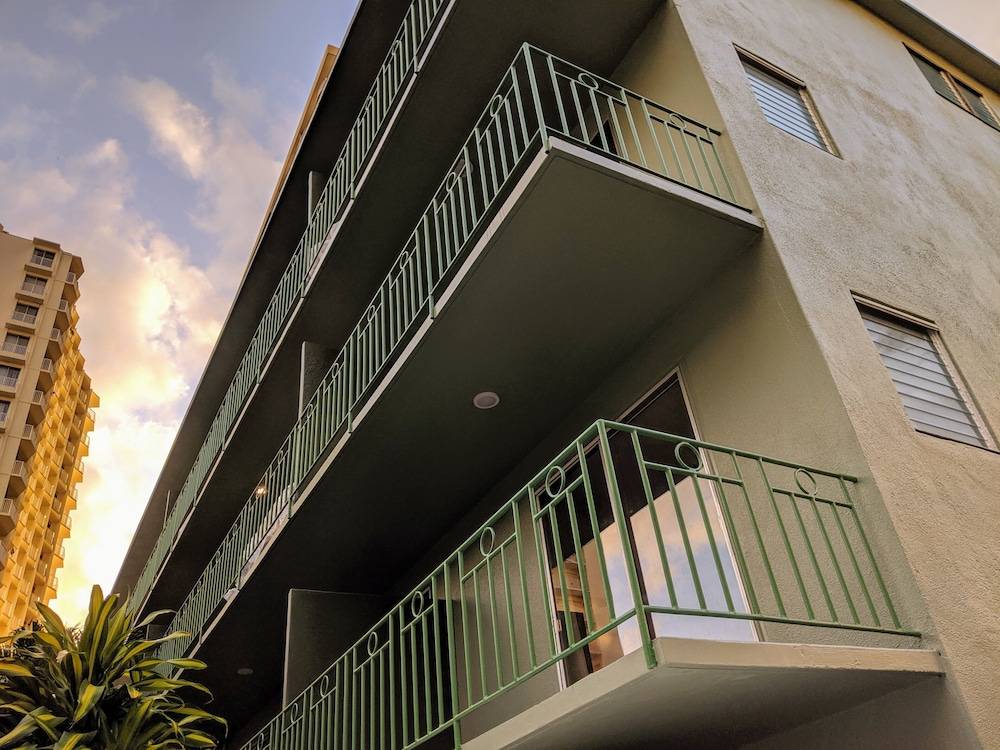Aloha Suites Waikiki 1