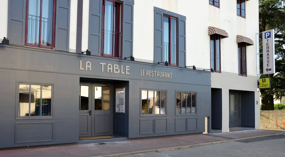 Logis Hotel Le Nouvel 1