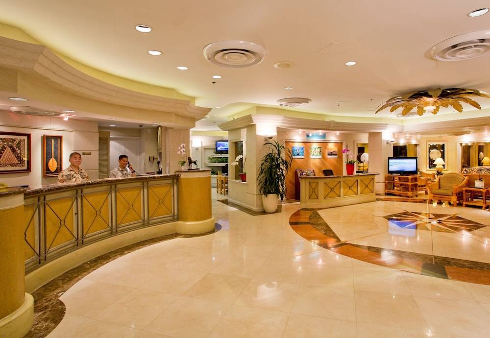 Ramada Plaza by Wyndham Waikiki 1