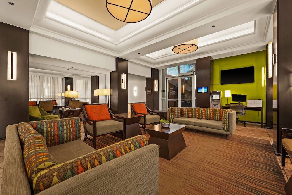 Best Western The Plaza Hotel Honolulu Airport - Free Breakfast 2