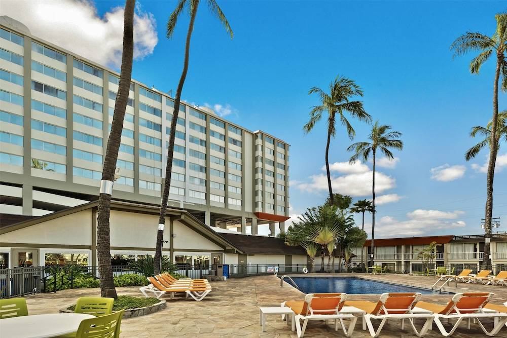 Best Western The Plaza Hotel Honolulu Airport - Free Breakfast 1