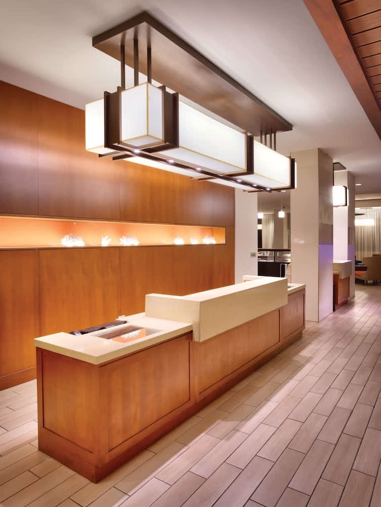 Hyatt Place Waikiki Beach 2