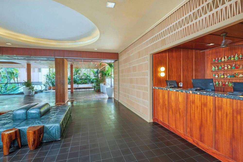 The Laylow Waikiki, Autograph Collection 2