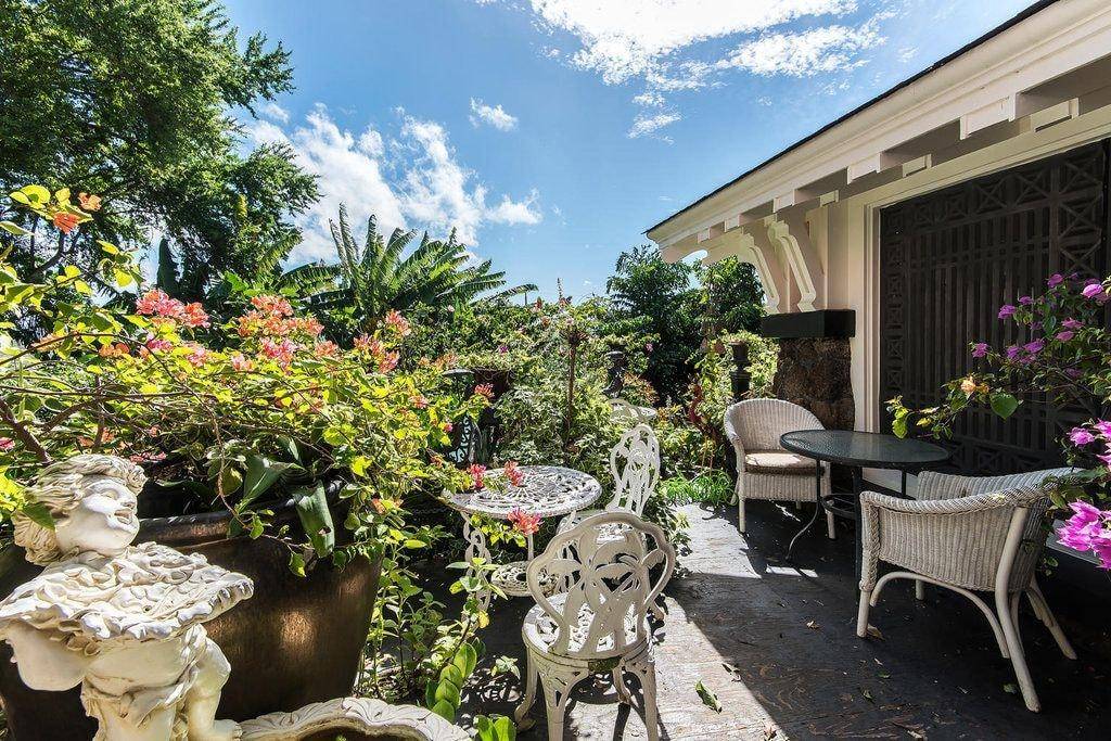 Manoa Valley Inn 2