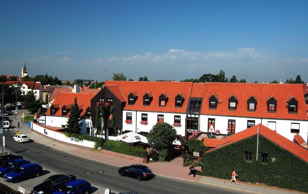 Park Hotel Pruhonice 1